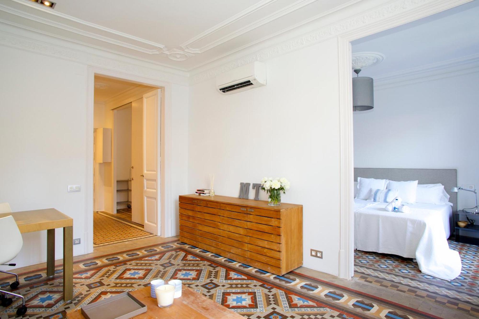 The Claris Suites I Барселона Экстерьер фото