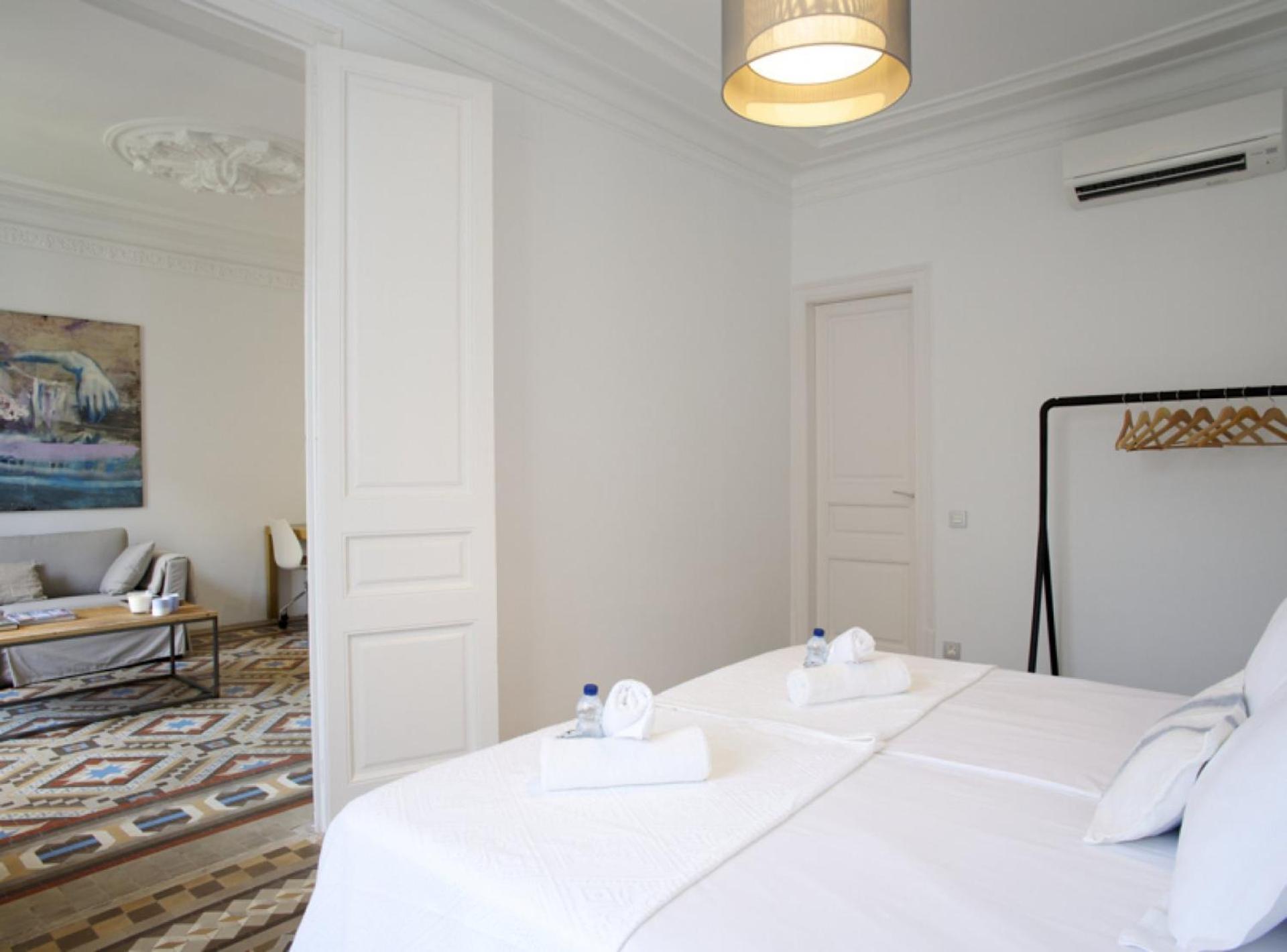 The Claris Suites I Барселона Экстерьер фото